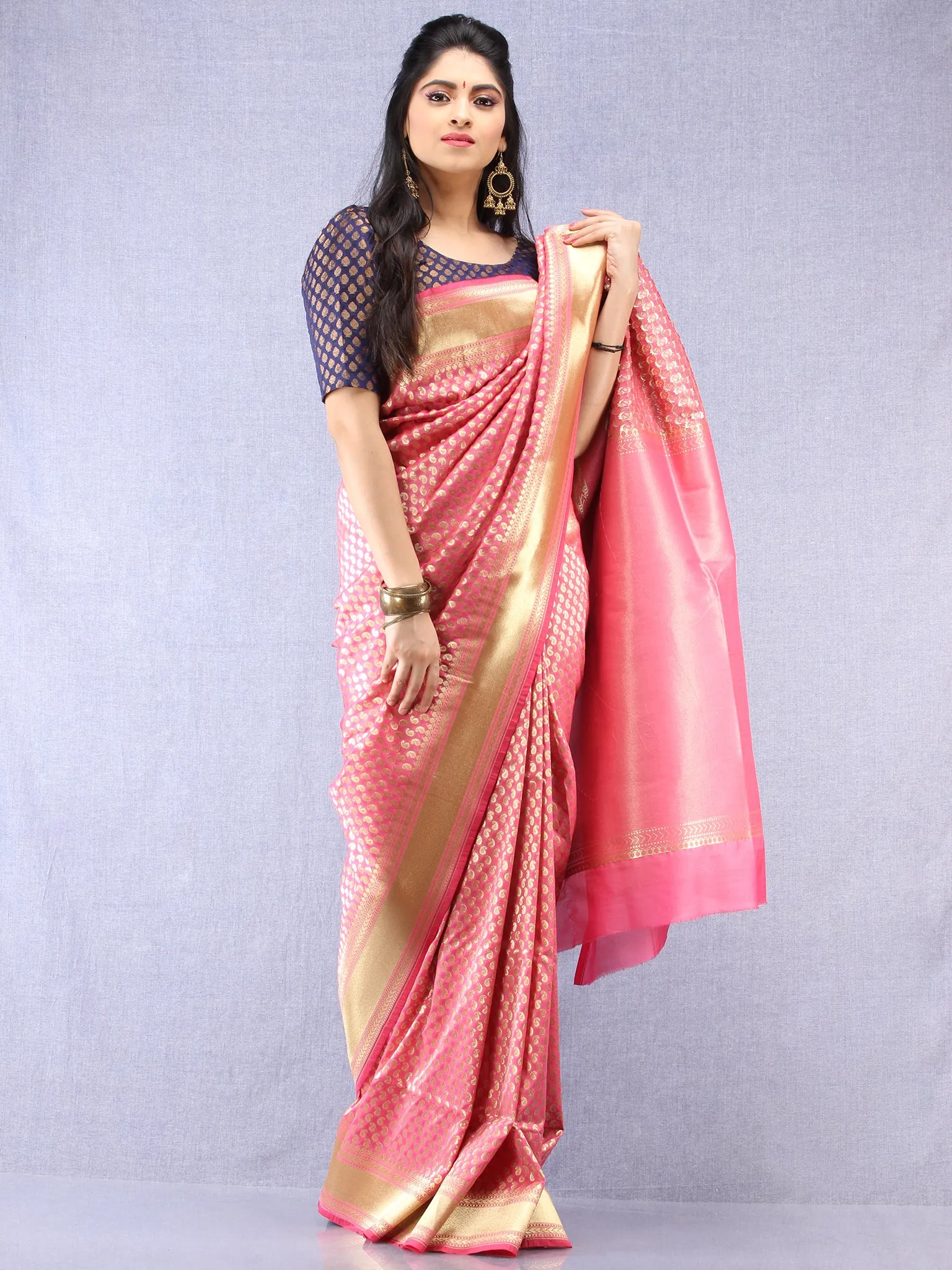 Banarasee Chanderi Silk Paisley Saree With Zari Border - Pink & Gold - S031704334