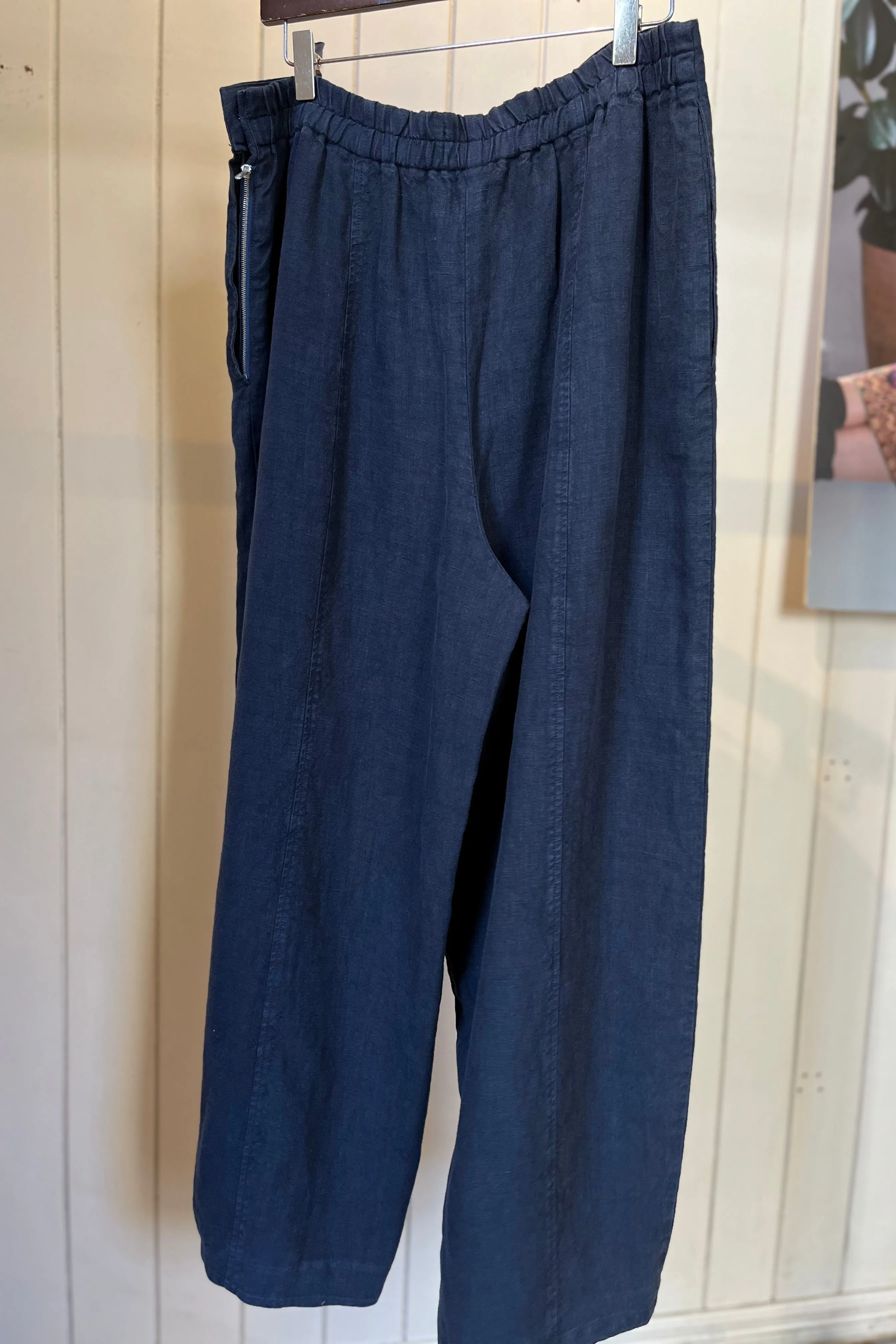 Re-Wear Yisha Navy Linen Wide Leg Trousers