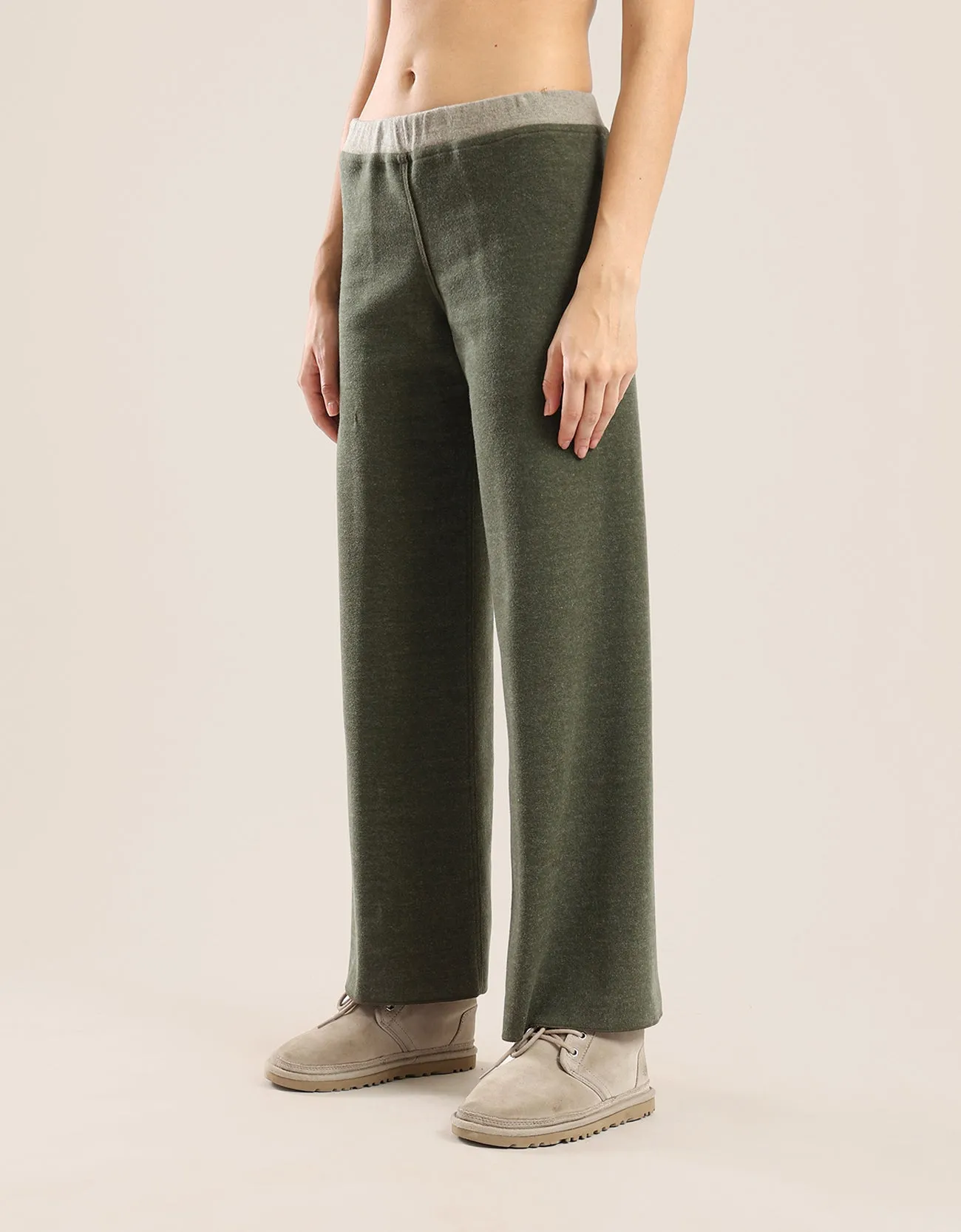 Reversible straight leg pants with contrasting colour